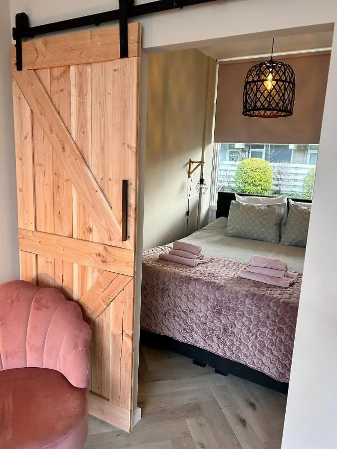 Amsterdam Beach Apartment 34, Private Garden Zandvoort